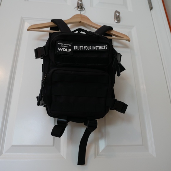 WOLFpak 9L Backpack Mini Alpha Black NWOT~ - Picture 2 of 9